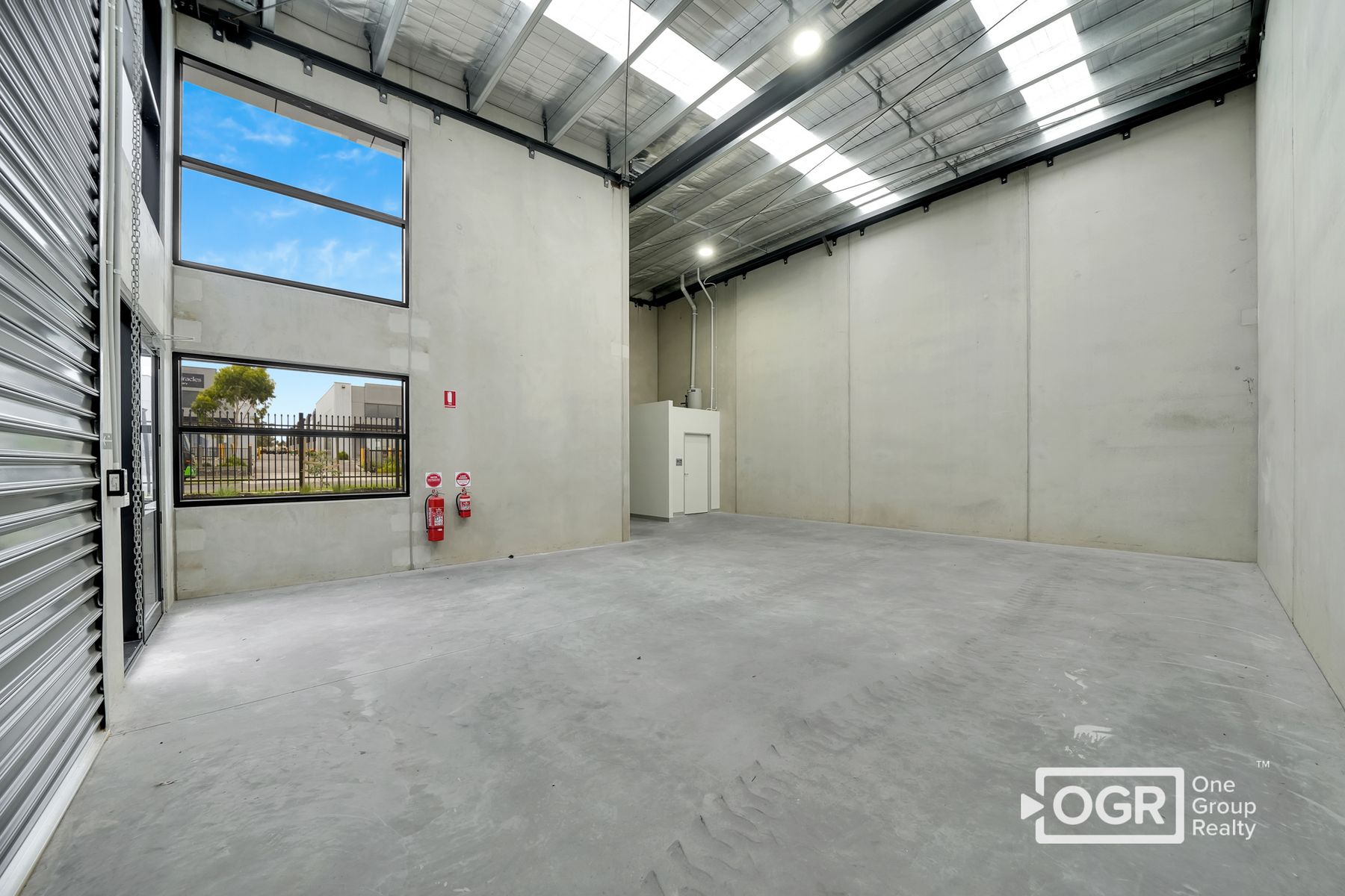 BRAND NEW WAREHOUSE